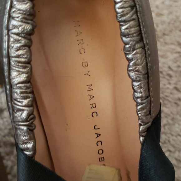 Marc Jacobs Bronze Mary Jane bows Heels Sz 39 - Picture 5 of 7